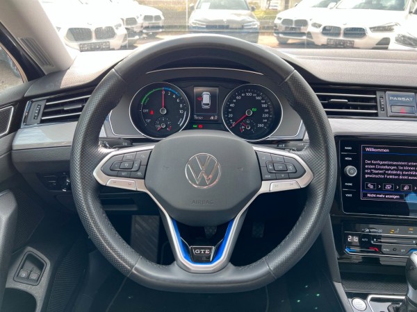 Buy Volkswagen Passat Variant GTE Plug-in | Cam | Scheckheft Lithuania | img №13 | Unis.lt