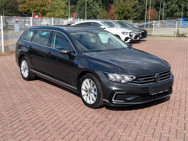 Buy Volkswagen Passat Variant GTE Plug-in | Cam | Scheckheft Lithuania | img №3 | Unis.lt