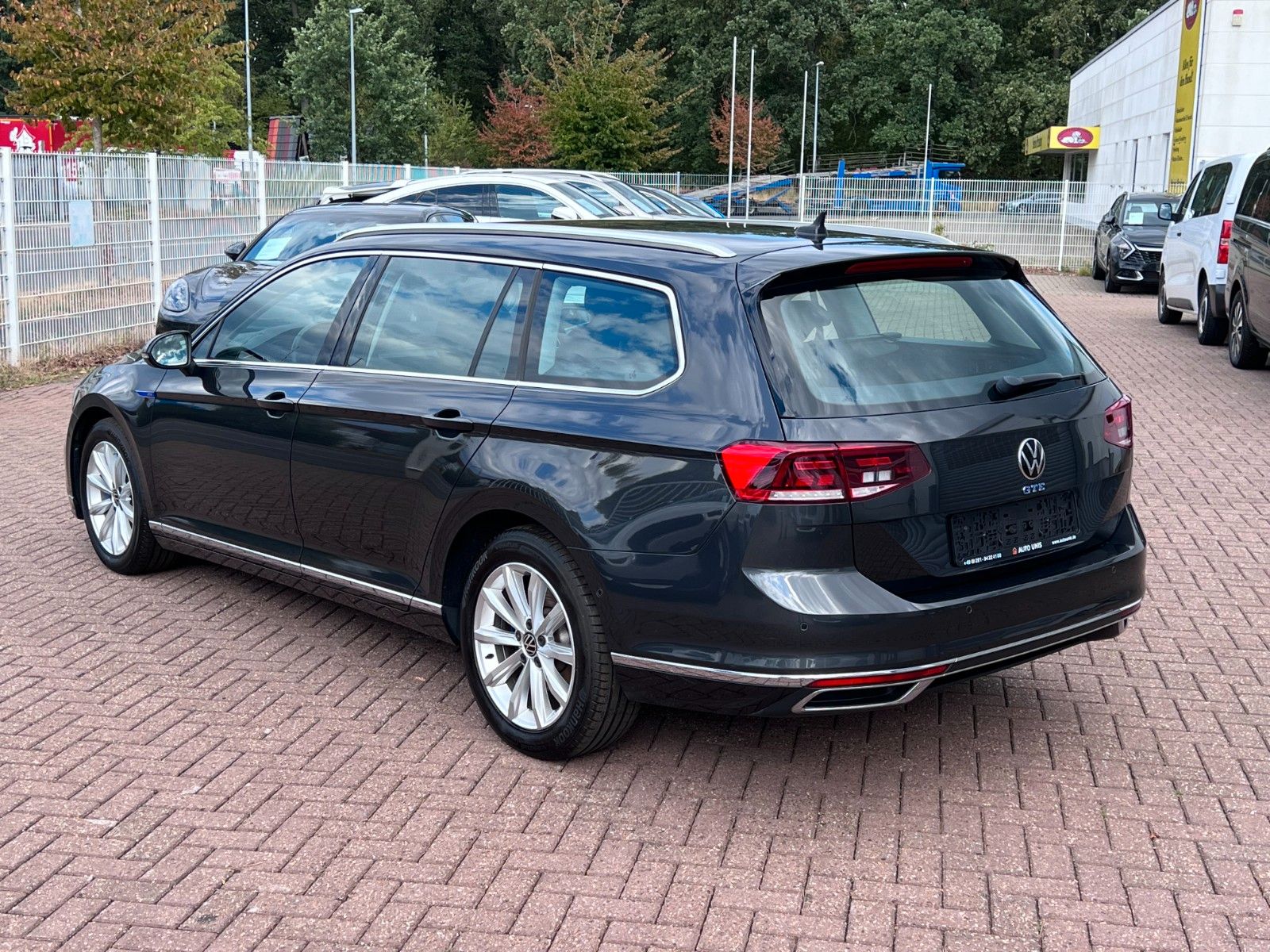 Buy Volkswagen Passat Variant GTE Plug-in | Cam | Scheckheft Lithuania | img №4 | Unis.lt