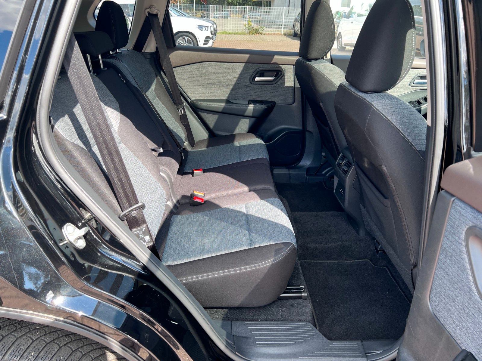 pirkite Lietuvoje Nissan X-Trail e-Power N-Connecta LED Keyless 1.Hand | nuotrauka №26 | Unis.lt