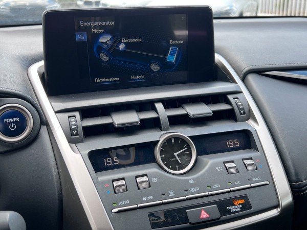 pirkite Lietuvoje Lexus NX 300h Hybrid Kamera Automatik | nuotrauka №19 | Unis.lt