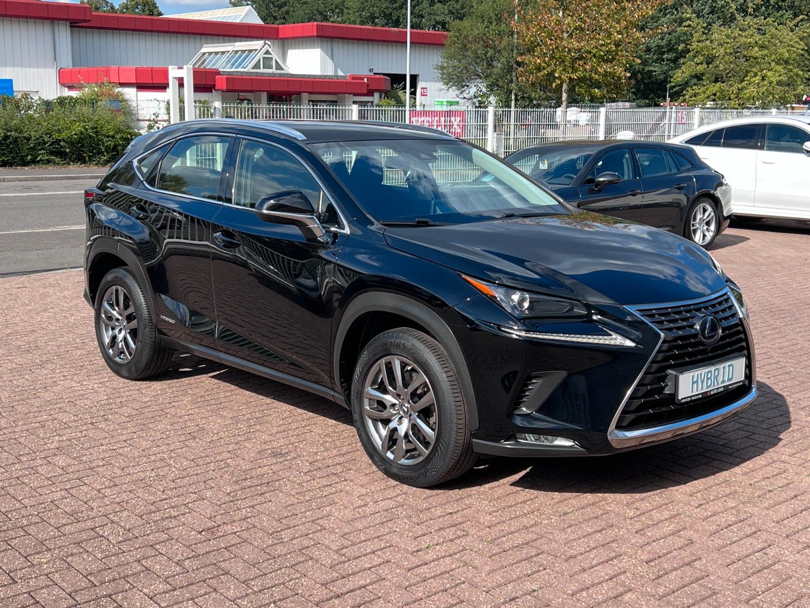 pirkite Lietuvoje Lexus NX 300h Hybrid Kamera Automatik | nuotrauka №3 | Unis.lt