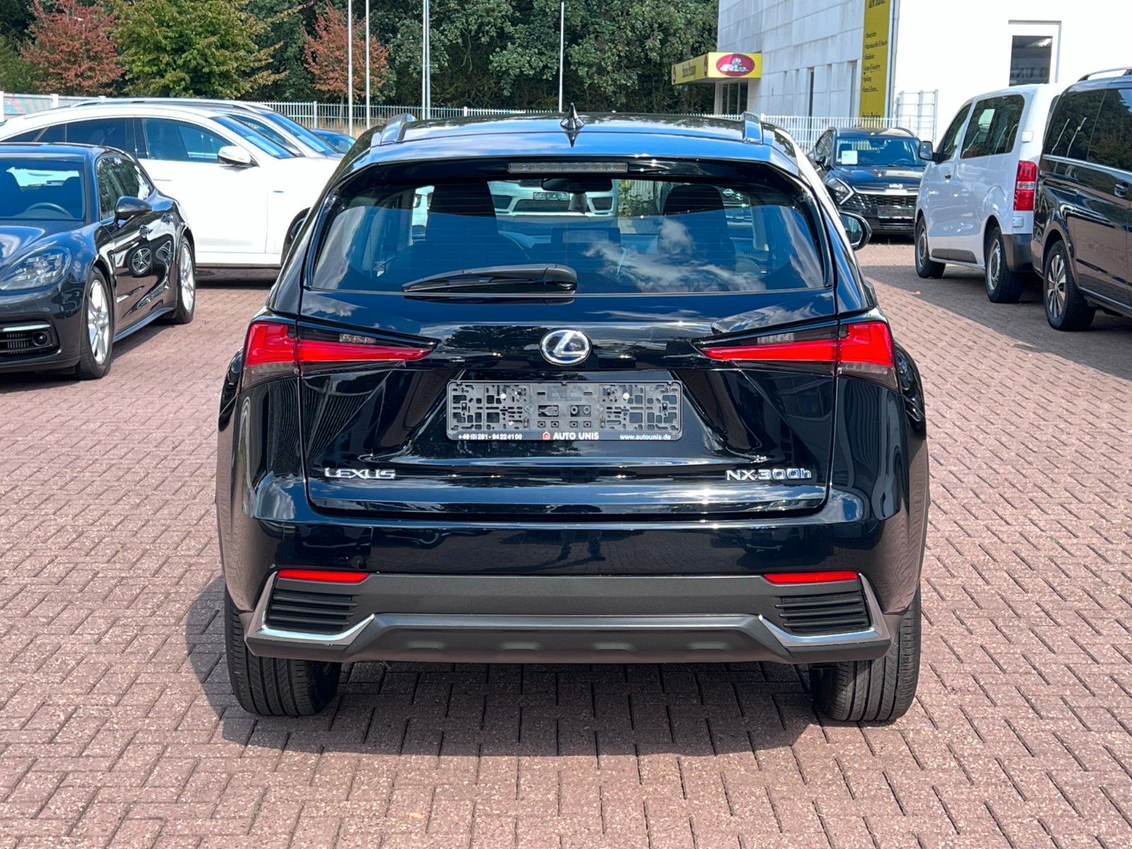 pirkite Lietuvoje Lexus NX 300h Hybrid Kamera Automatik | nuotrauka №5 | Unis.lt