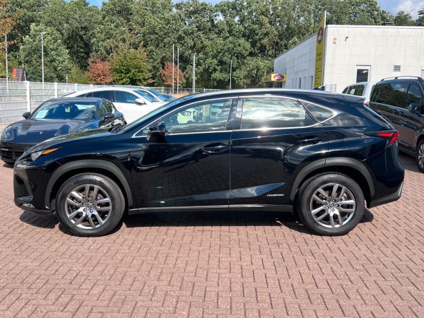 pirkite Lietuvoje Lexus NX 300h Hybrid Kamera Automatik | nuotrauka №8 | Unis.lt