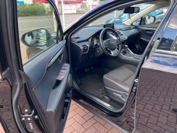 pirkite Lietuvoje Lexus NX 300h Hybrid Kamera Automatik | nuotrauka №9 | Unis.lt