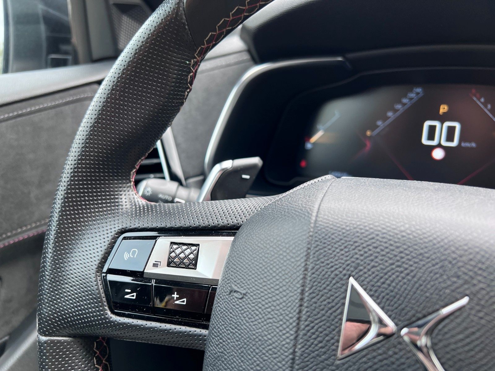 pirkite Lietuvoje DS Automobiles DS 7 Crossback Performance Line Navi Automatik | nuotrauka №15 | Unis.lt