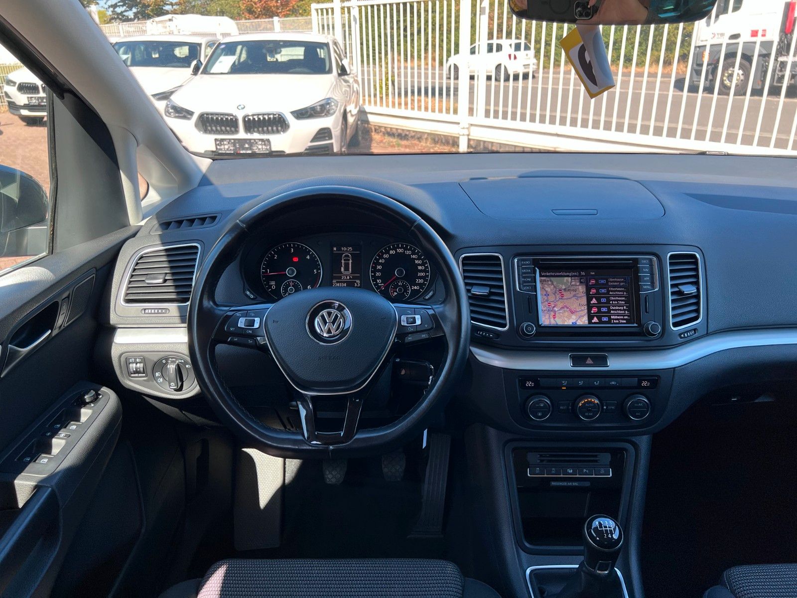 Купить Volkswagen Sharan 2.0 TDi Comfortline Navi Cam 1.Hand в Литве | фото №12 | Unis.lt