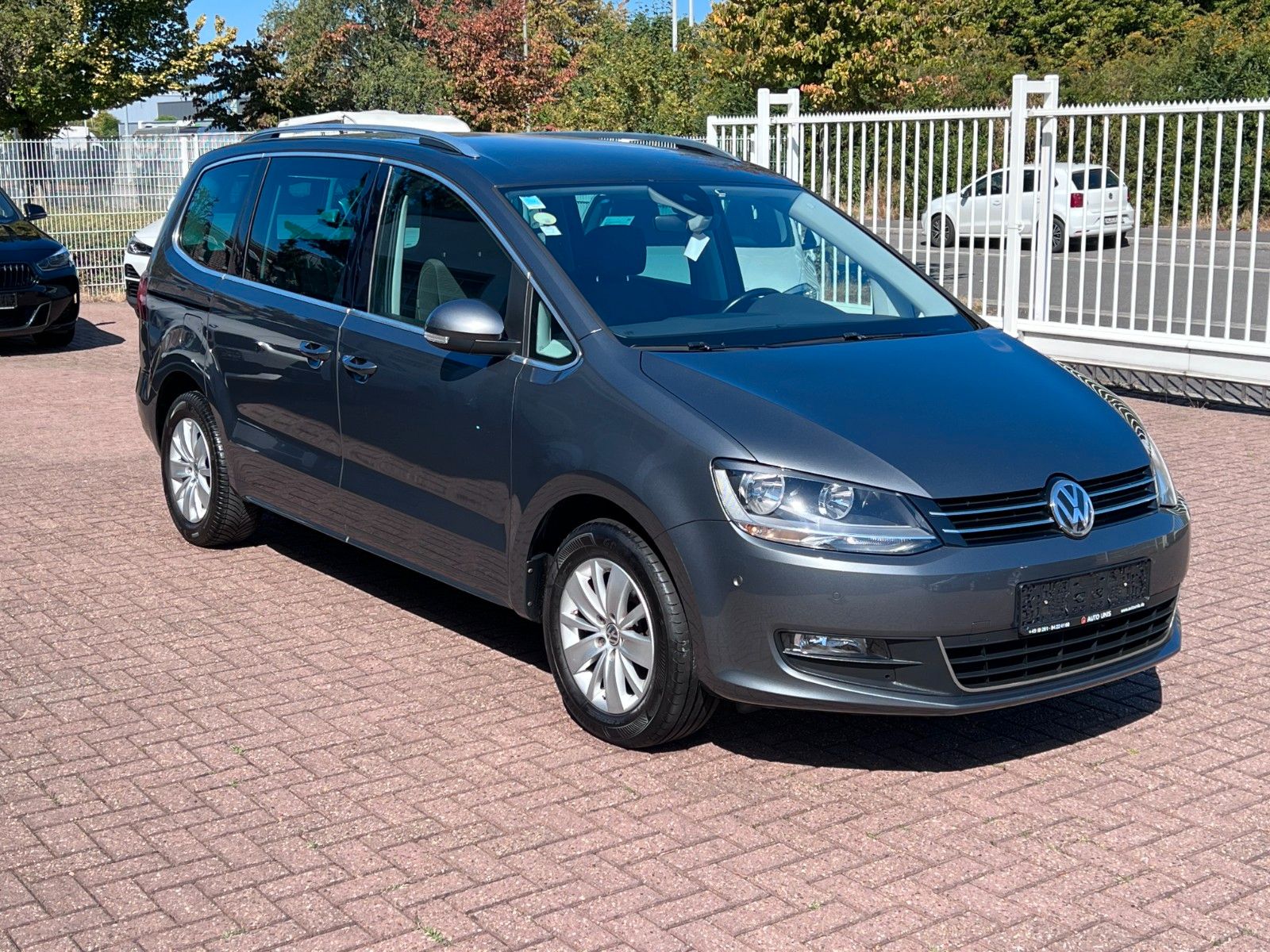 Купить Volkswagen Sharan 2.0 TDi Comfortline Navi Cam 1.Hand в Литве | фото №3 | Unis.lt