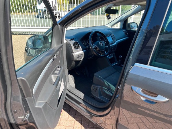 Купить Volkswagen Sharan 2.0 TDi Comfortline Navi Cam 1.Hand в Литве | фото №21 | Unis.lt