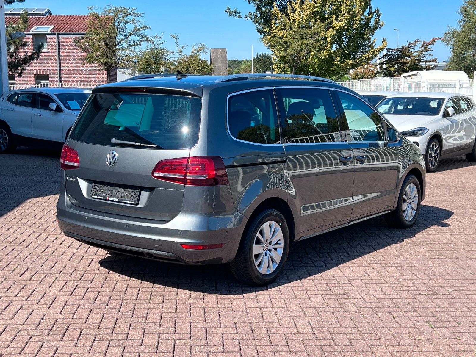 Купить Volkswagen Sharan 2.0 TDi Comfortline Navi Cam 1.Hand в Литве | фото №6 | Unis.lt