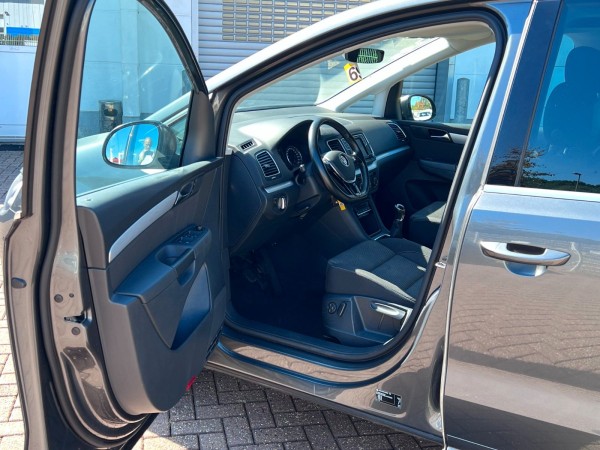 Купить Volkswagen Sharan 2.0 TDi Comfortline Navi Cam 1.Hand в Литве | фото №9 | Unis.lt