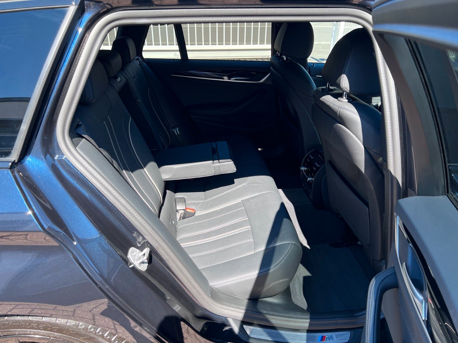 pirkite Lietuvoje BMW 530 d Touring xDrive M Sport Shadow Line | nuotrauka №30 | Unis.lt