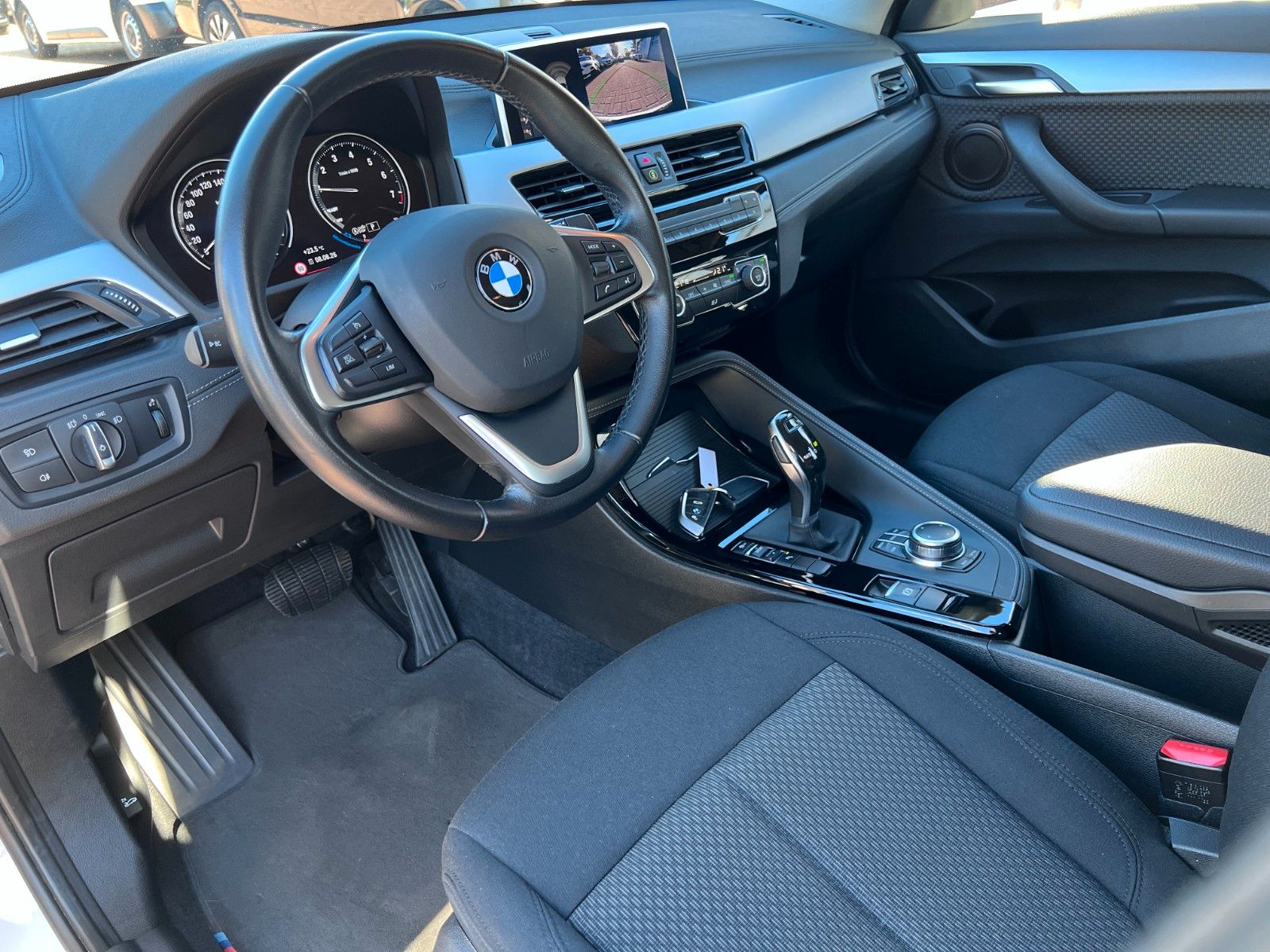 pirkite Lietuvoje BMW X2 sDrive18 Benzin Aut Navi Cam LED 1.Hand | nuotrauka №14 | Unis.lt