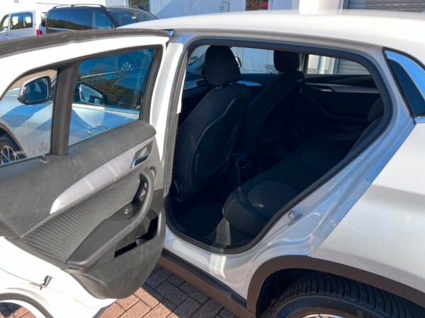 pirkite Lietuvoje BMW X2 sDrive18 Benzin Aut Navi Cam LED 1.Hand | nuotrauka №23 | Unis.lt