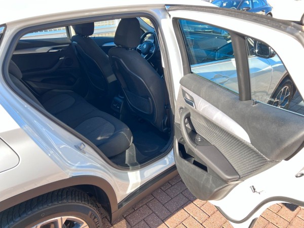 pirkite Lietuvoje BMW X2 sDrive18 Benzin Aut Navi Cam LED 1.Hand | nuotrauka №25 | Unis.lt