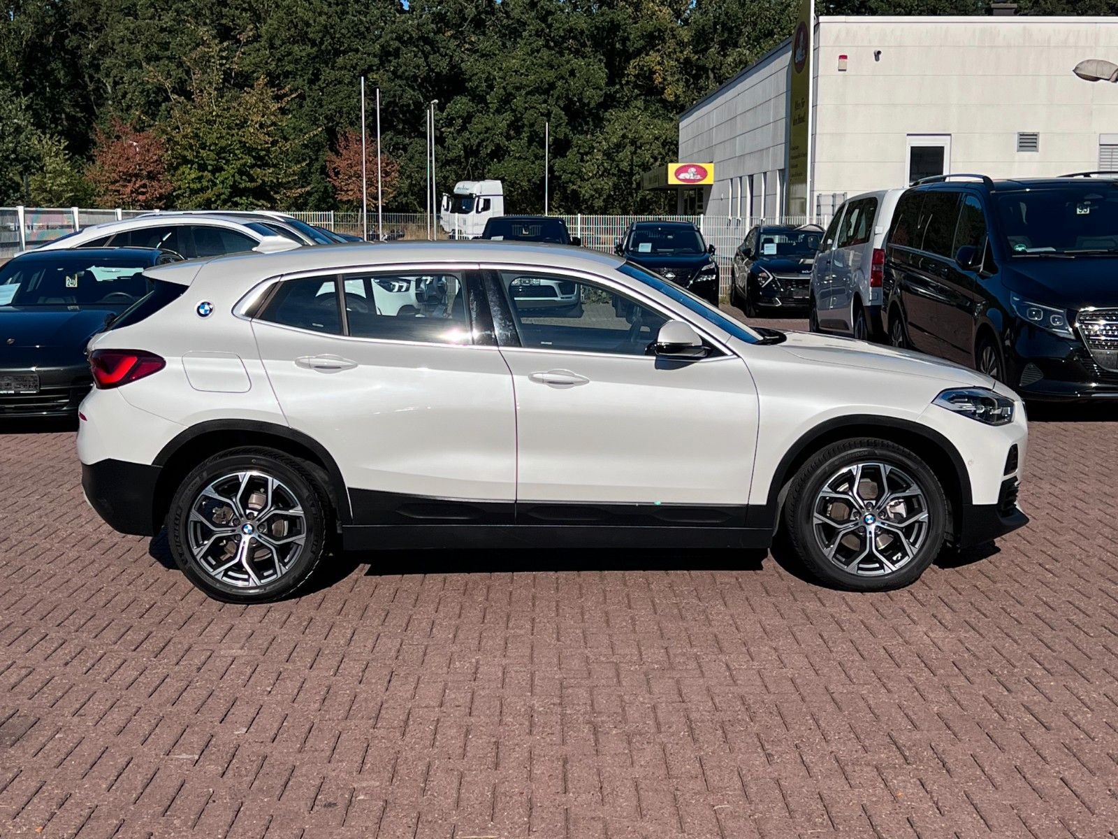 pirkite Lietuvoje BMW X2 sDrive18 Benzin Aut Navi Cam LED 1.Hand | nuotrauka №7 | Unis.lt