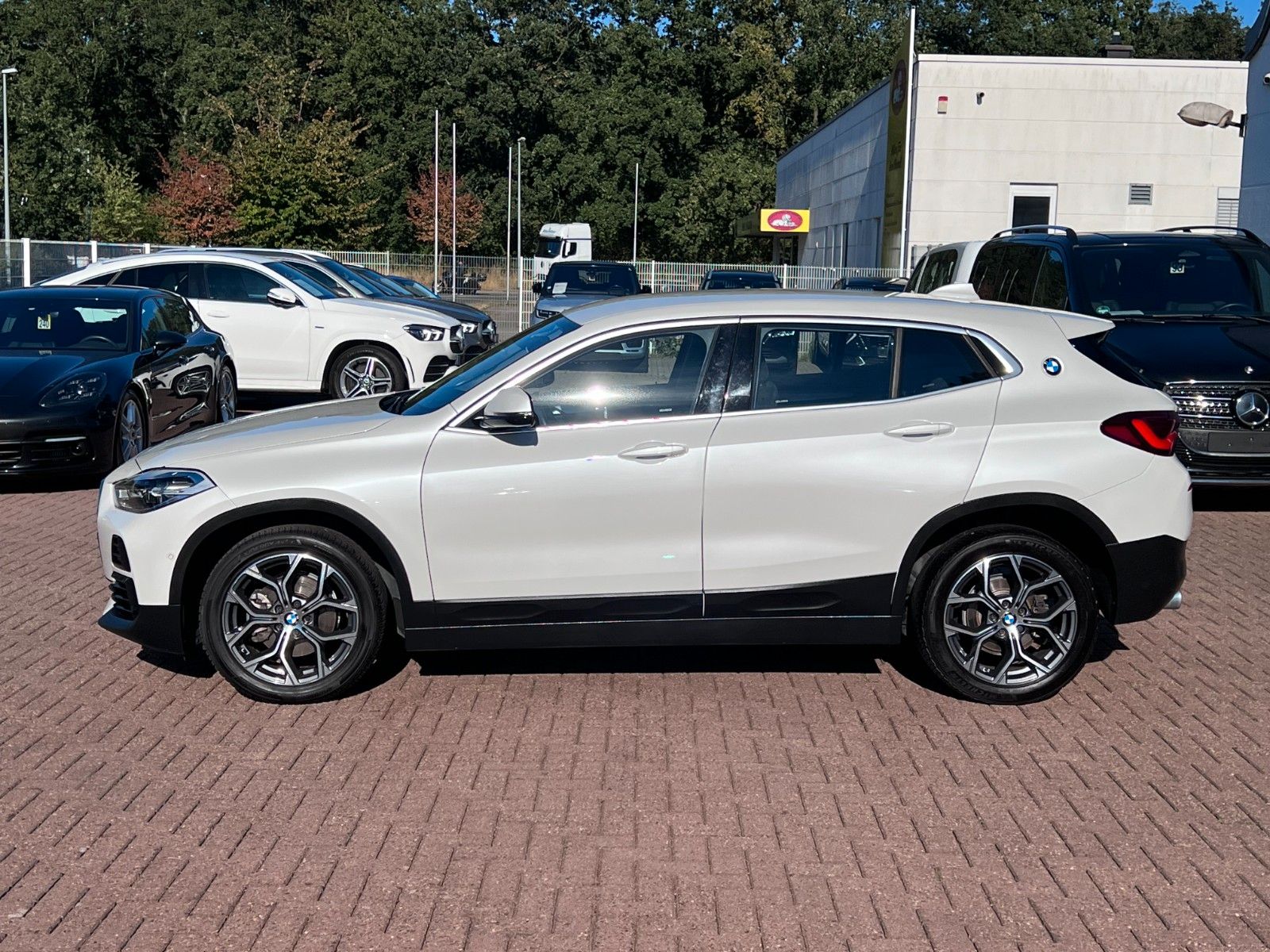 pirkite Lietuvoje BMW X2 sDrive18 Benzin Aut Navi Cam LED 1.Hand | nuotrauka №8 | Unis.lt