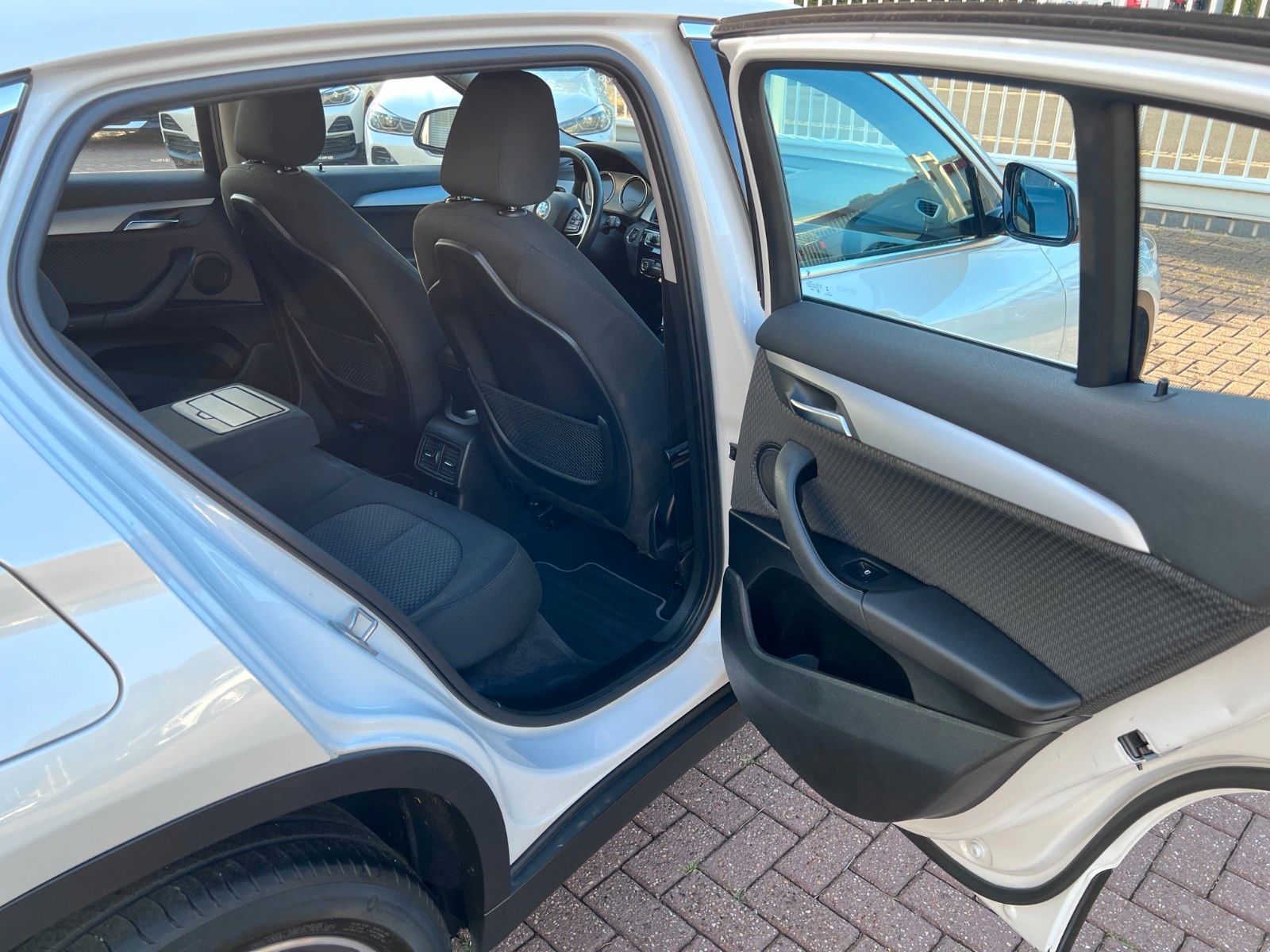 pirkite Lietuvoje BMW X2 sDrive18i Advantage Navi LED Cam 1.Hand | nuotrauka №23 | Unis.lt