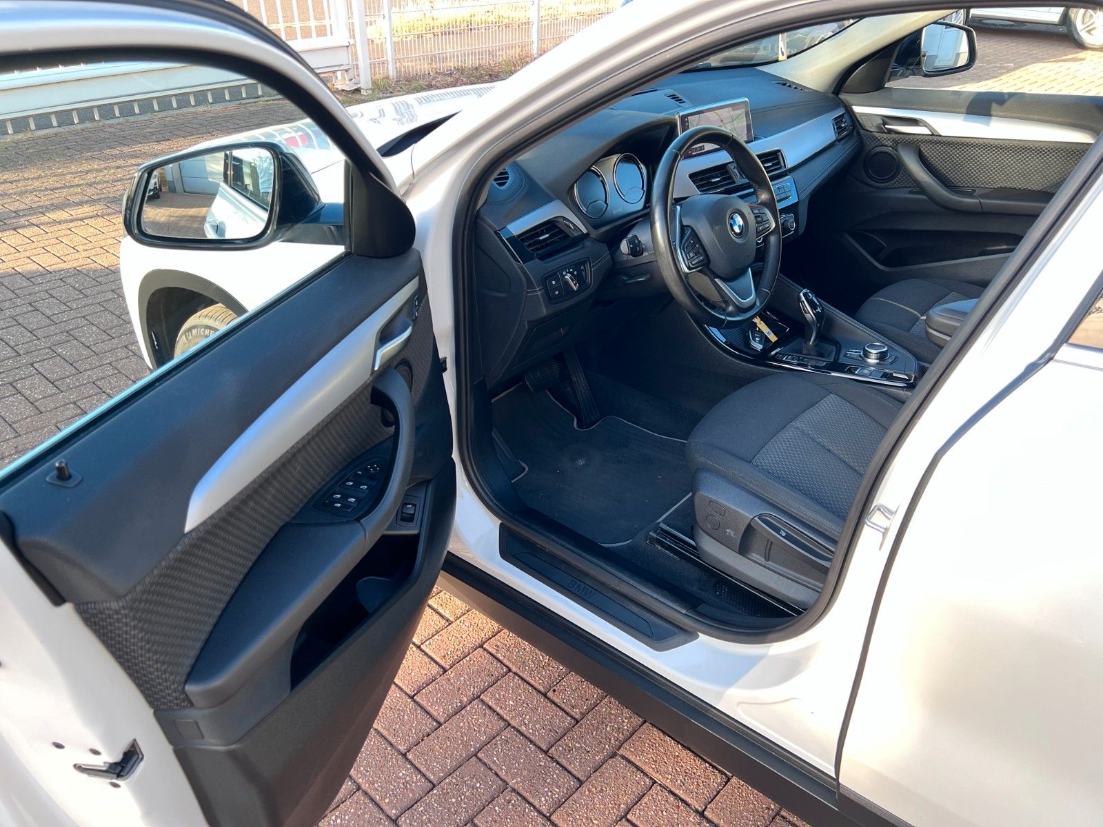 pirkite Lietuvoje BMW X2 sDrive18i Advantage Navi LED Cam 1.Hand | nuotrauka №9 | Unis.lt
