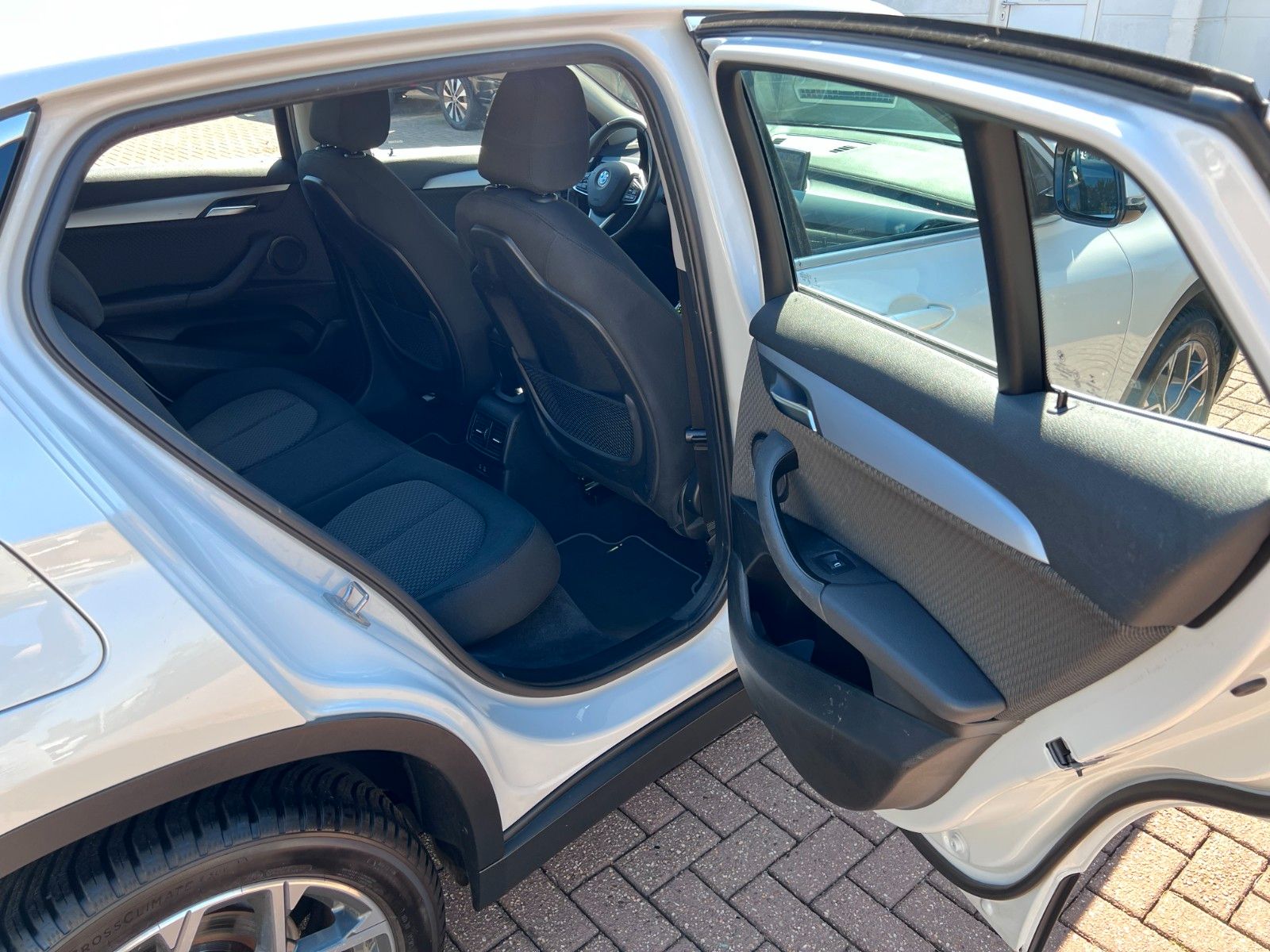 pirkite Lietuvoje BMW X2 sDrive18i Navi LED Cam 1.Hand | nuotrauka №30 | Unis.lt