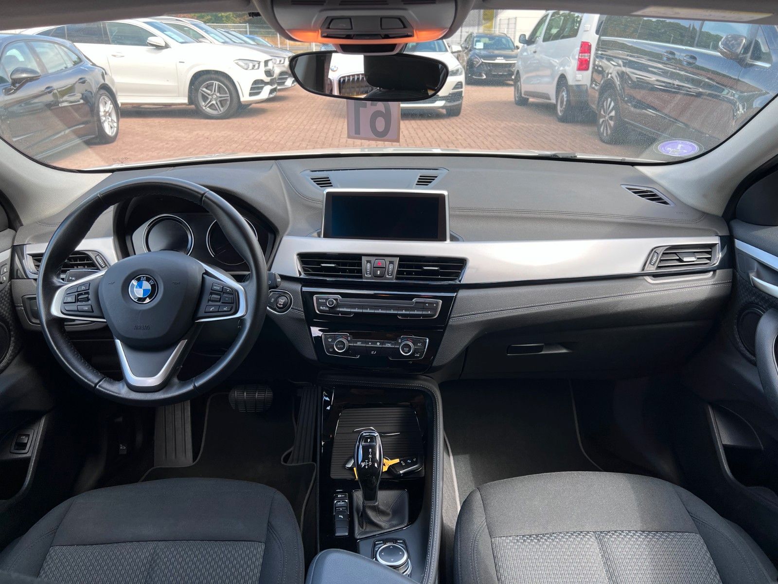 pirkite Lietuvoje BMW X2 sDrive18i Automatik Navi LED Cam 1.Hand | nuotrauka №12 | Unis.lt