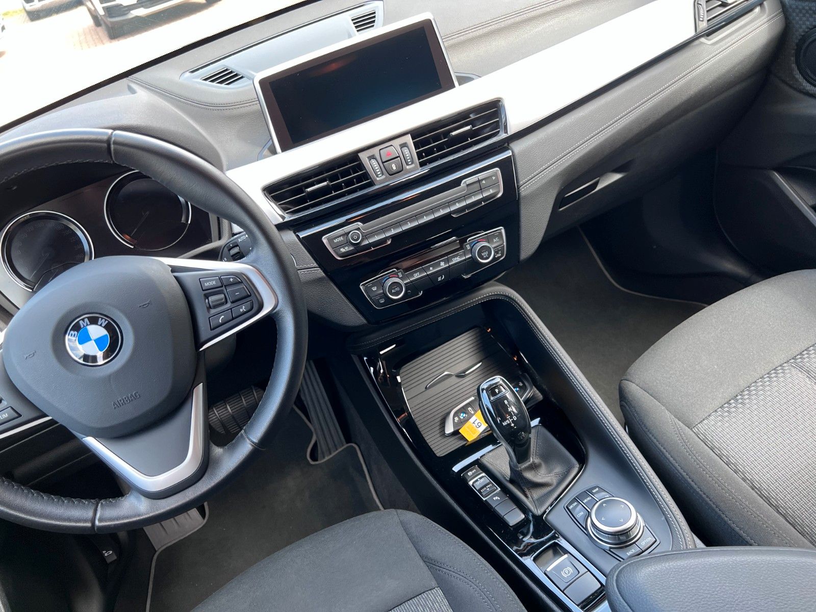 pirkite Lietuvoje BMW X2 sDrive18i Automatik Navi LED Cam 1.Hand | nuotrauka №15 | Unis.lt