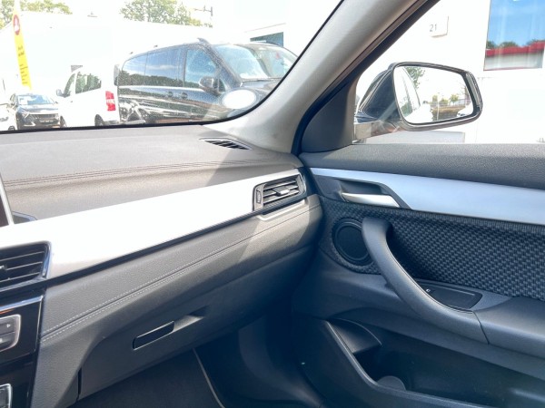 pirkite Lietuvoje BMW X2 sDrive18i Automatik Navi LED Cam 1.Hand | nuotrauka №16 | Unis.lt