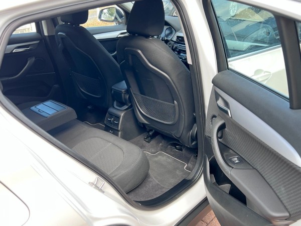 pirkite Lietuvoje BMW X2 sDrive18i Automatik Navi LED Cam 1.Hand | nuotrauka №26 | Unis.lt