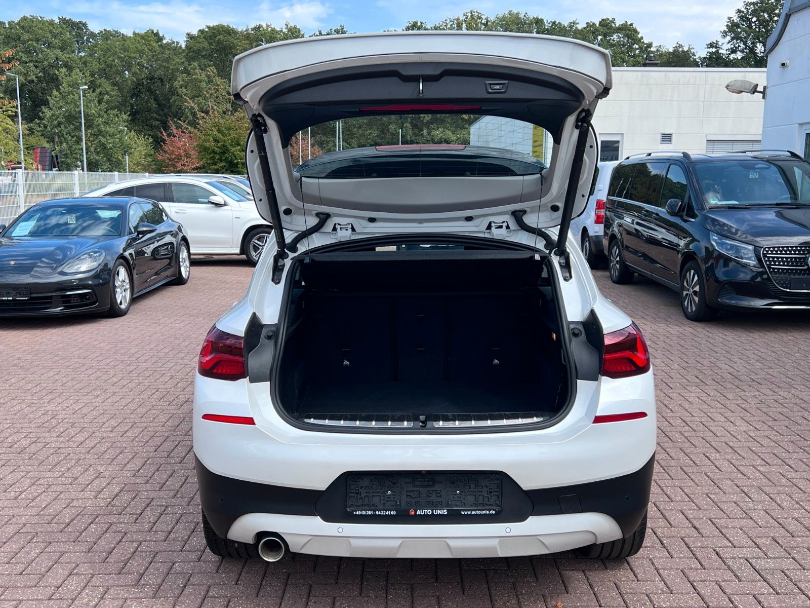 pirkite Lietuvoje BMW X2 sDrive18i Automatik Navi LED Cam 1.Hand | nuotrauka №33 | Unis.lt