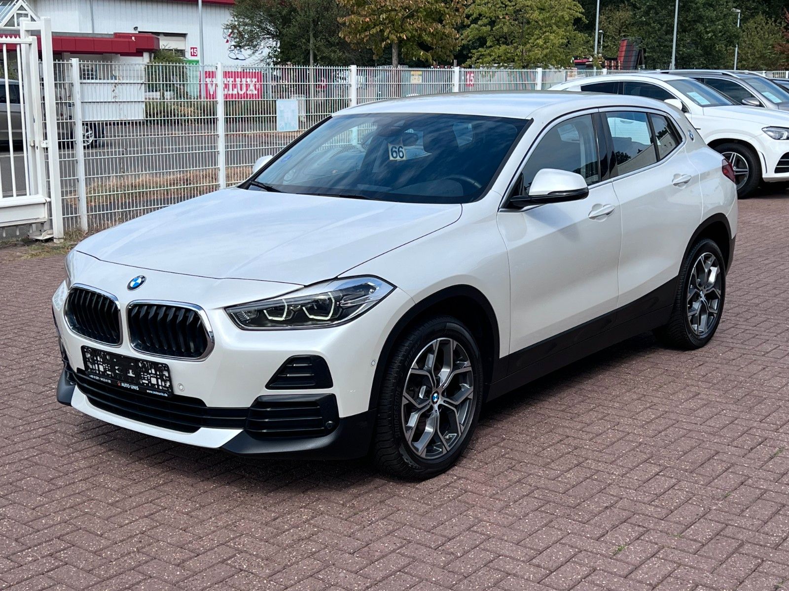 pirkite Lietuvoje BMW X2 sDrive18i Automatik Navi Cam LED 1.Hand | nuotrauka №1 | Unis.lt
