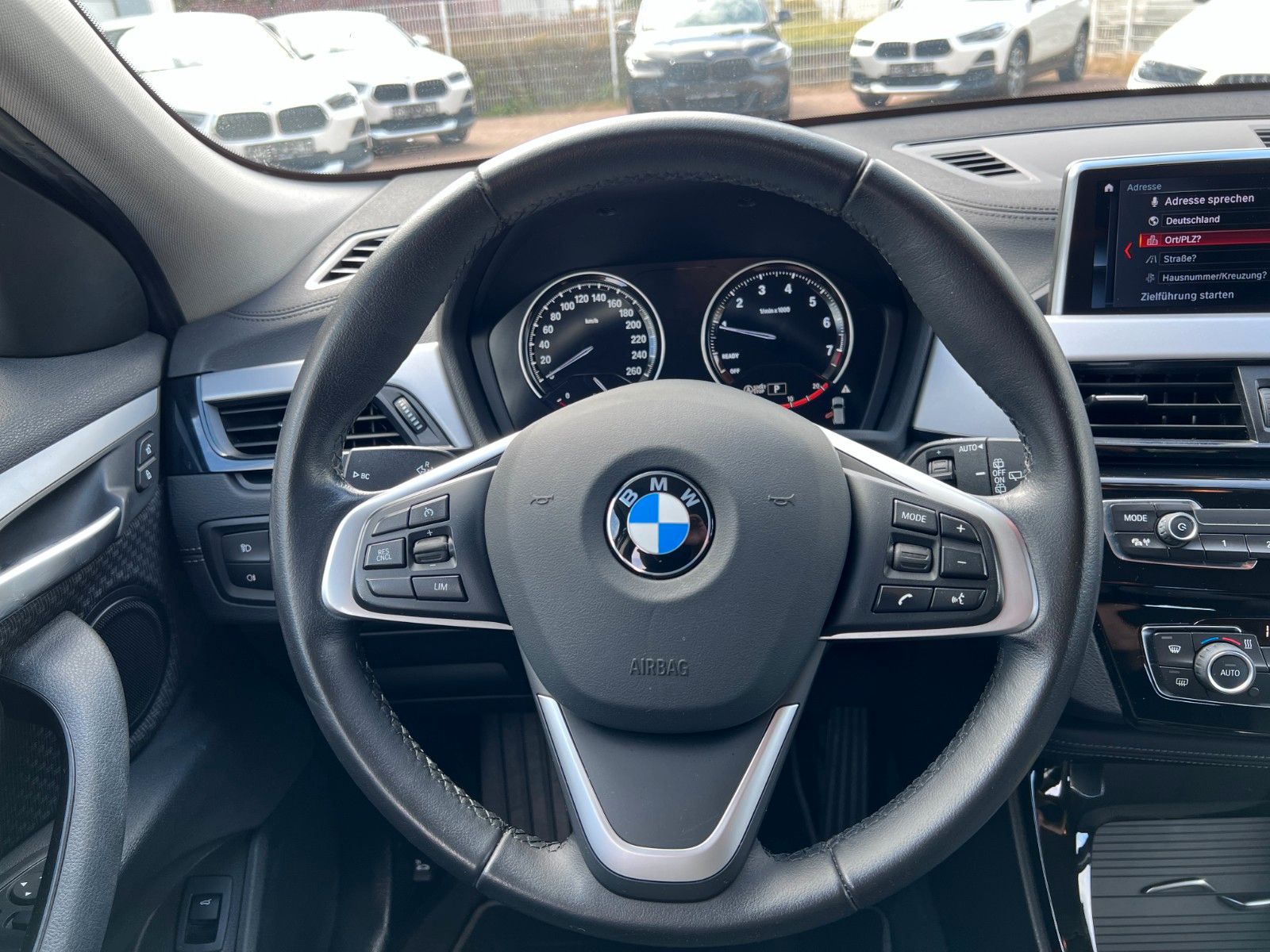 pirkite Lietuvoje BMW X2 sDrive18i Automatik Navi Cam LED 1.Hand | nuotrauka №14 | Unis.lt