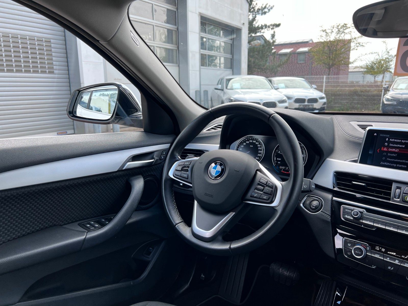 pirkite Lietuvoje BMW X2 sDrive18i Automatik Navi Cam LED 1.Hand | nuotrauka №31 | Unis.lt