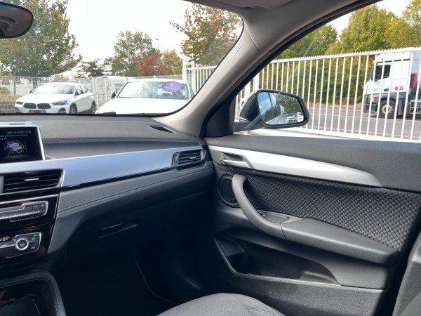 pirkite Lietuvoje BMW X2 sDrive18i Automatik Navi Cam LED 1.Hand | nuotrauka №32 | Unis.lt