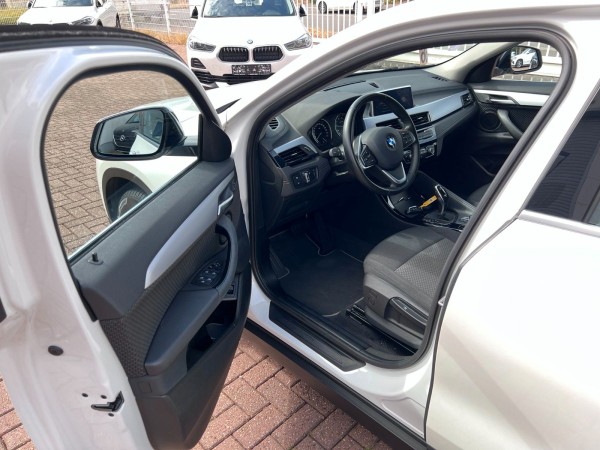 pirkite Lietuvoje BMW X2 sDrive18i Automatik Navi Cam LED 1.Hand | nuotrauka №9 | Unis.lt