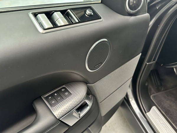 Buy Land Rover Range Rover Sport Plug-in*HSE*AWD*Panoramadach Lithuania | img №7 | Unis.lt