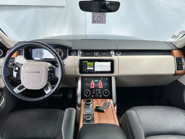 Buy Land Rover Range Rover Vogue Plug-in*AWD*FULL OPTIONS*1Hand Lithuania | img №12 | Unis.lt