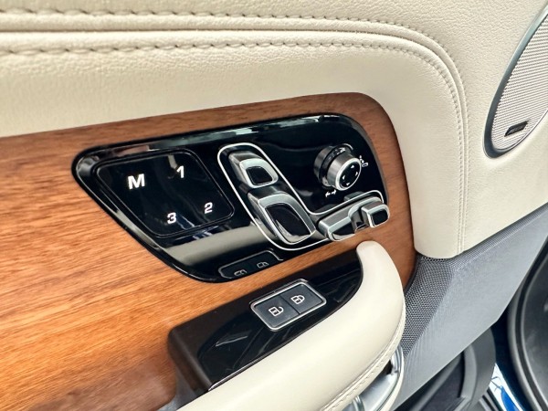 Buy Land Rover Range Rover Vogue Plug-in*AWD*FULL OPTIONS*1Hand Lithuania | img №8 | Unis.lt