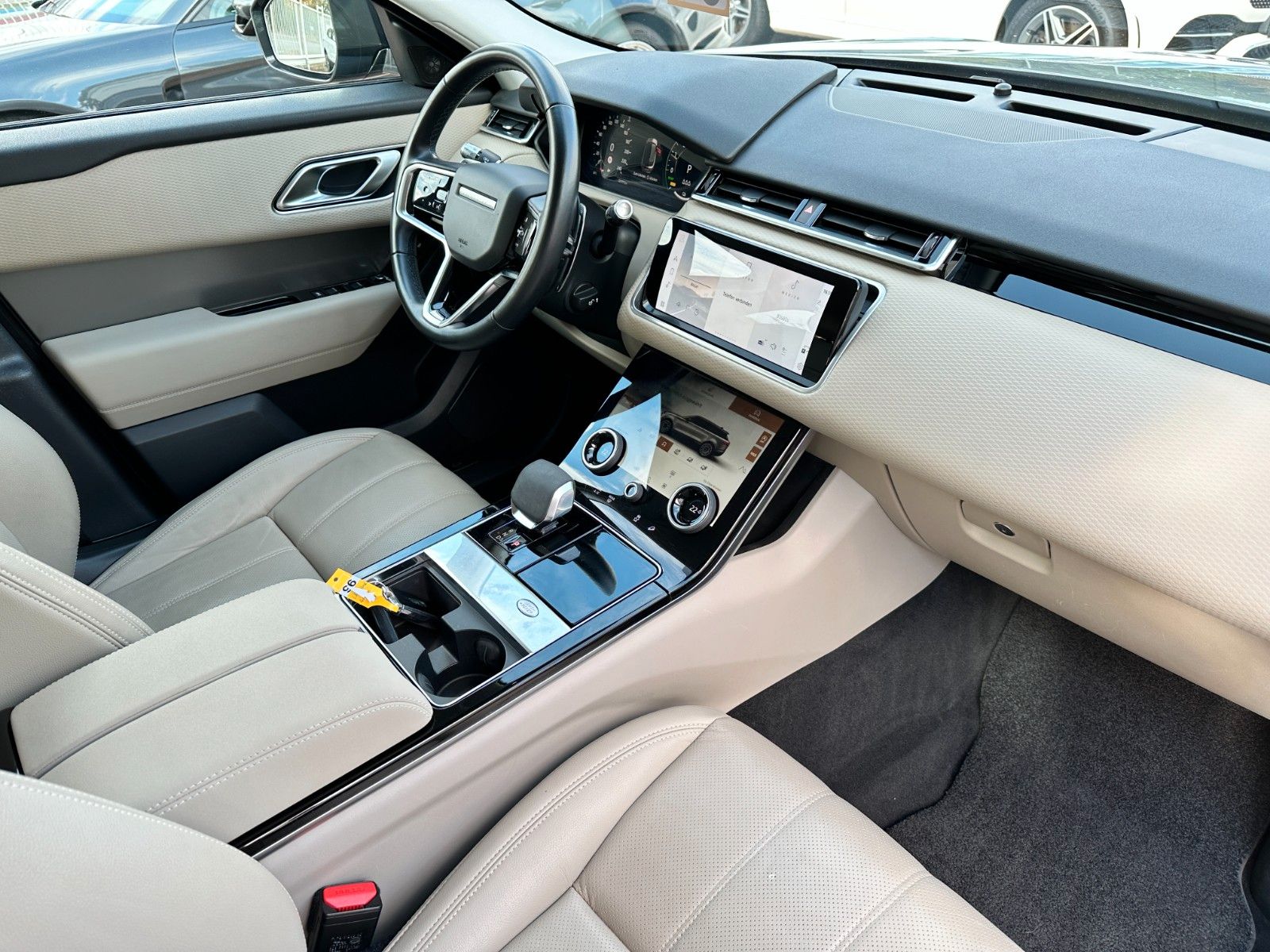 pirkite Lietuvoje Land Rover Range Rover Velar P400e AWD Plug-in Led Cam | nuotrauka №30 | Unis.lt