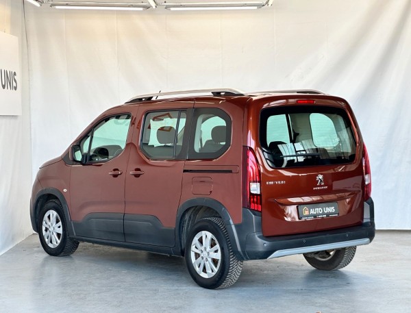 Buy Peugeot Rifter Automatik*Navi*5 sitze*Scheckheft*1.Hand Lithuania | img №6 | Unis.lt