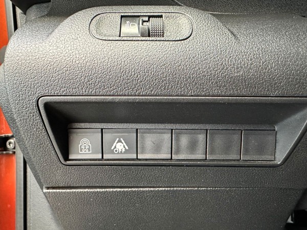 Buy Peugeot Rifter Automatik*Navi*5 sitze*Scheckheft*1.Hand Lithuania | img №8 | Unis.lt