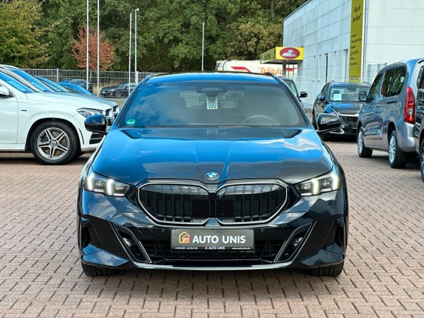 Купить BMW 540 d Touring xDrive M Sport PRO Hud Cam Shadow в Литве | фото №2 | Unis.lt
