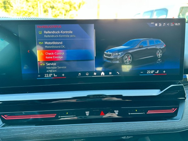 Купить BMW 540 d Touring xDrive M Sport PRO Hud Cam Shadow в Литве | фото №35 | Unis.lt