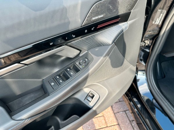 Купить BMW 540 d Touring xDrive M Sport PRO Hud Cam Shadow в Литве | фото №10 | Unis.lt