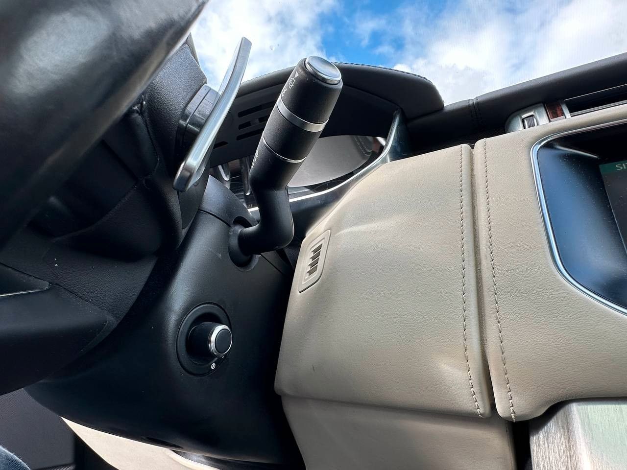 Купить Land Rover Range Rover Autobiography в Литве | фото №14 | Unis.lt