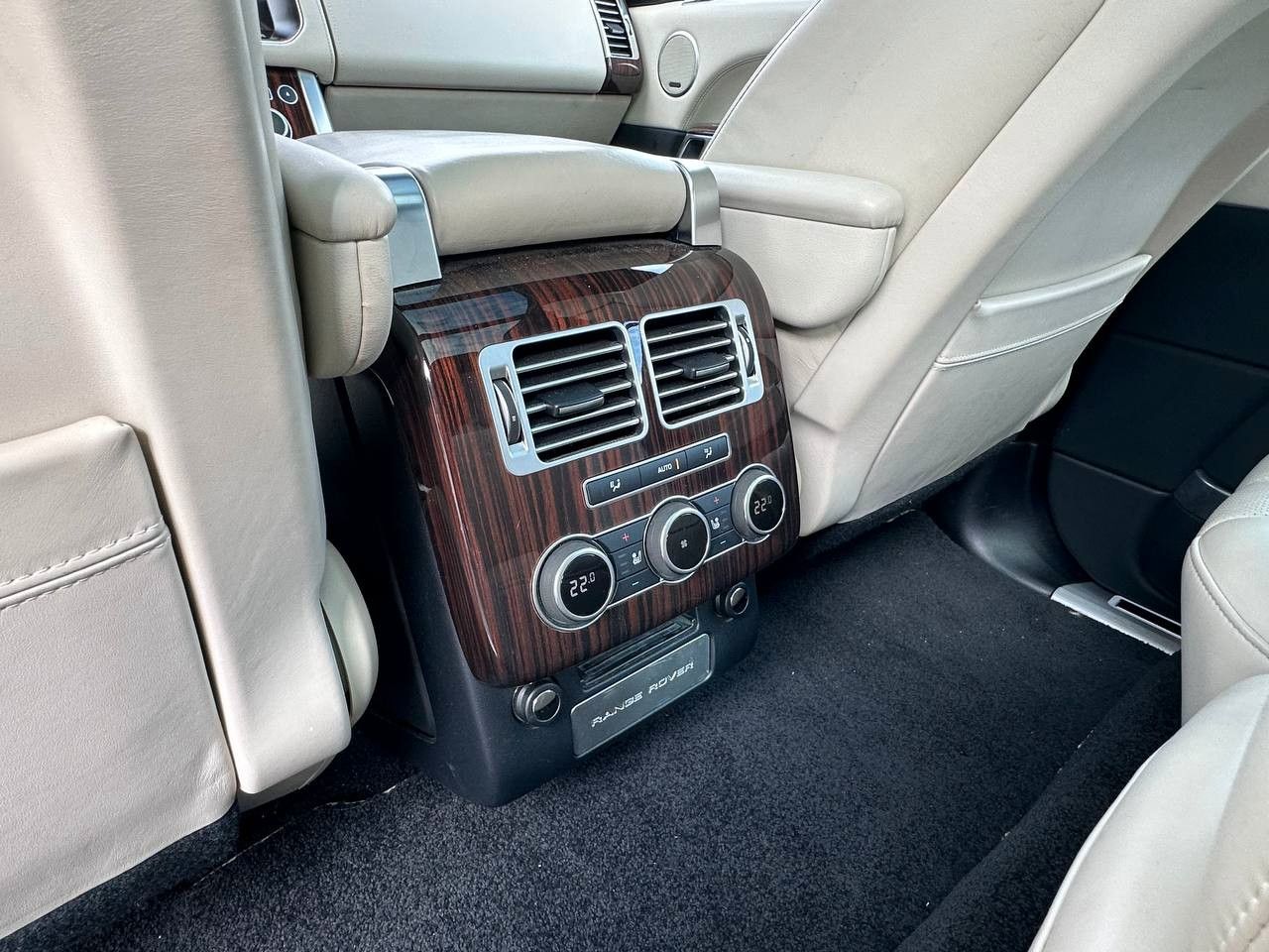 Купить Land Rover Range Rover Autobiography в Литве | фото №24 | Unis.lt
