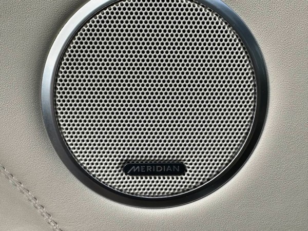Купить Land Rover Range Rover Autobiography в Литве | фото №32 | Unis.lt