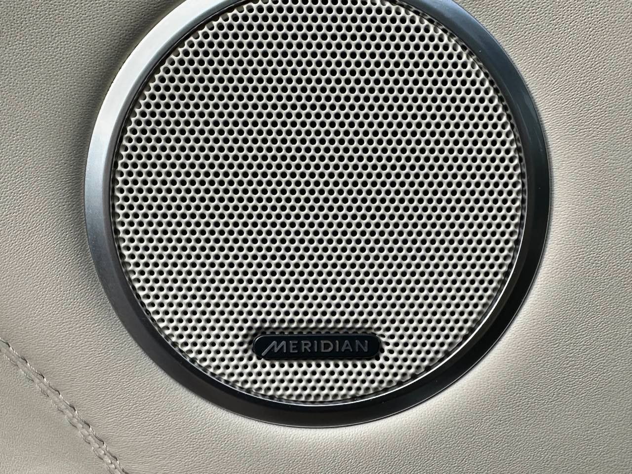 Купить Land Rover Range Rover Autobiography в Литве | фото №32 | Unis.lt