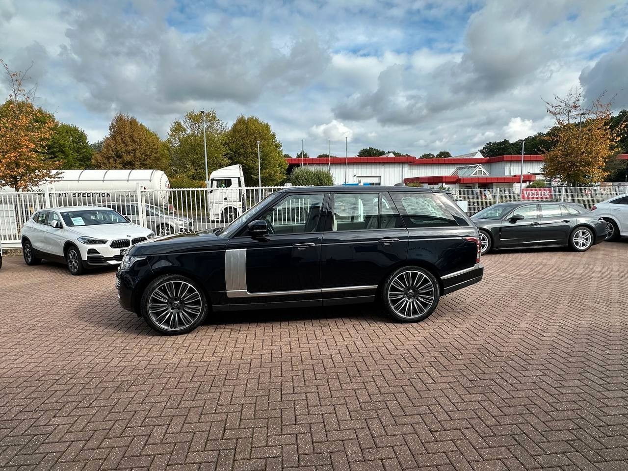Купить Land Rover Range Rover Autobiography в Литве | фото №8 | Unis.lt