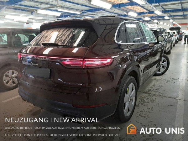 Buy Porsche Cayenne | 3.0 Plug-In| Automatik Lithuania | img №4 | Unis.lt