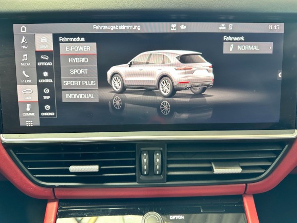 Buy Porsche Cayenne E-power*Rotes Leder*Scheckheft*1.Hand Lithuania | img №21 | Unis.lt